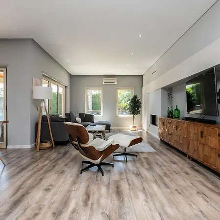 ゲストハウス Ada ファロ