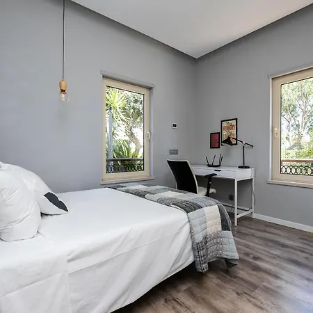Ada Guest house *