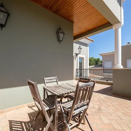 Ada Guest house