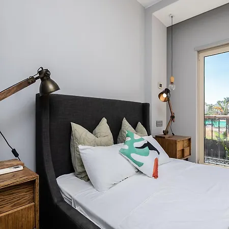 Ada ゲストハウス *